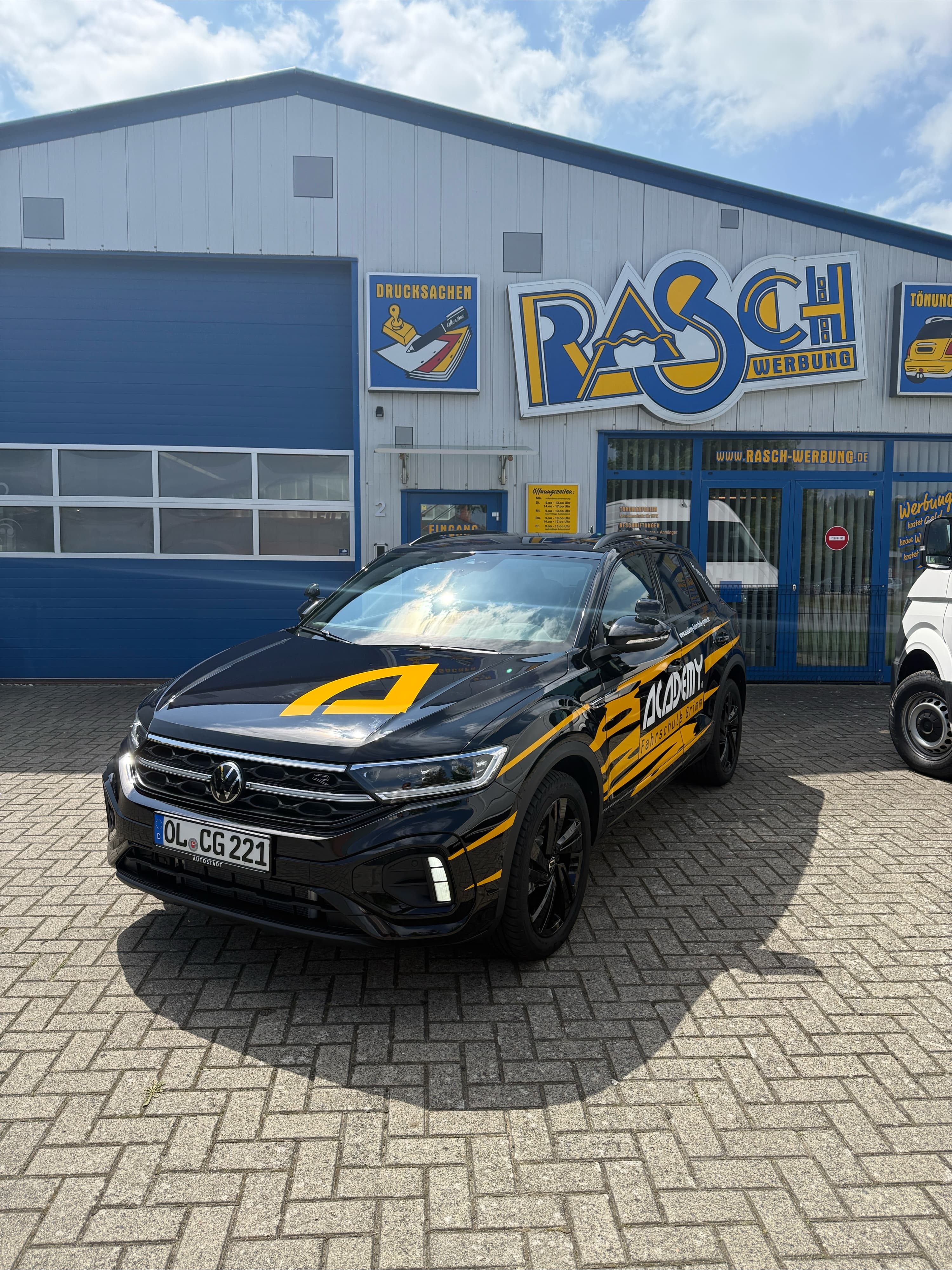 VW T-Roc R-Line OL CG 221